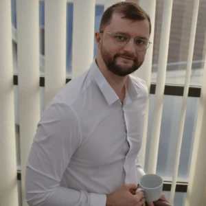 Samuel Krištof — CEO PŘESAH.agency